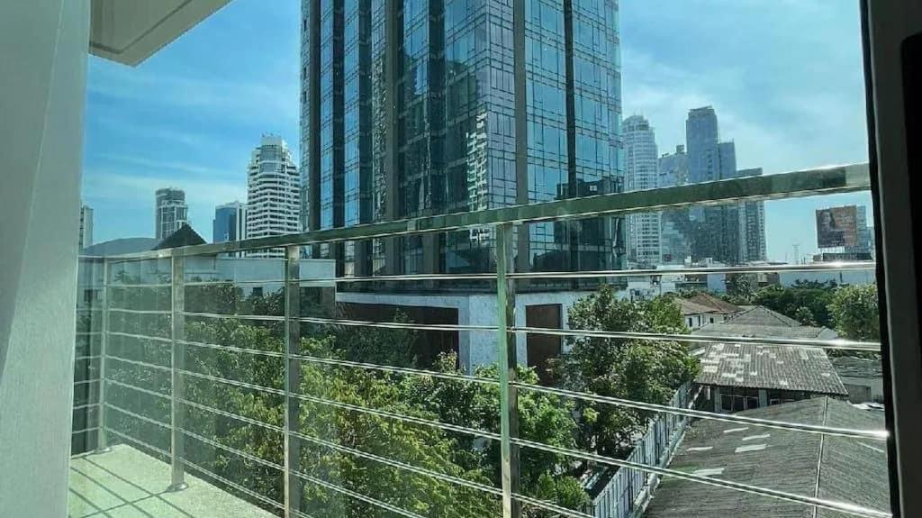 L3 Avenue Bangkok Apartment Bagian luar foto